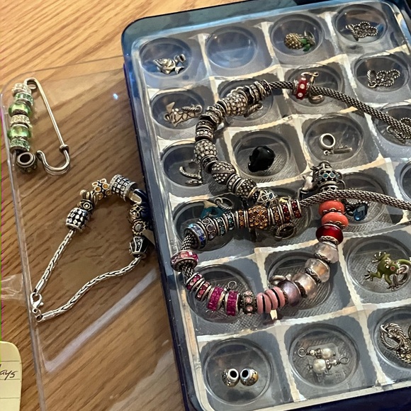 NOISY SILENT TODAY  EST  LIVE SHOW FLIER  💕💕 NOT SO SILENT POP UP 💞 💕 - Picture 14 of 14